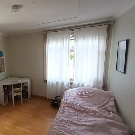 Room2b Πανσιόν